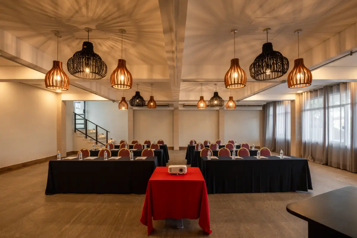 salon-pelayo-2